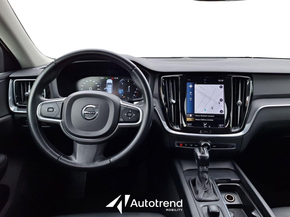 Volvo V60 usata a Bari (9)