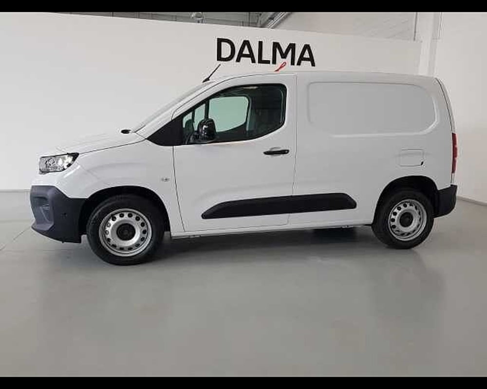 Peugeot Partner Furgone nuova a Milano (3)