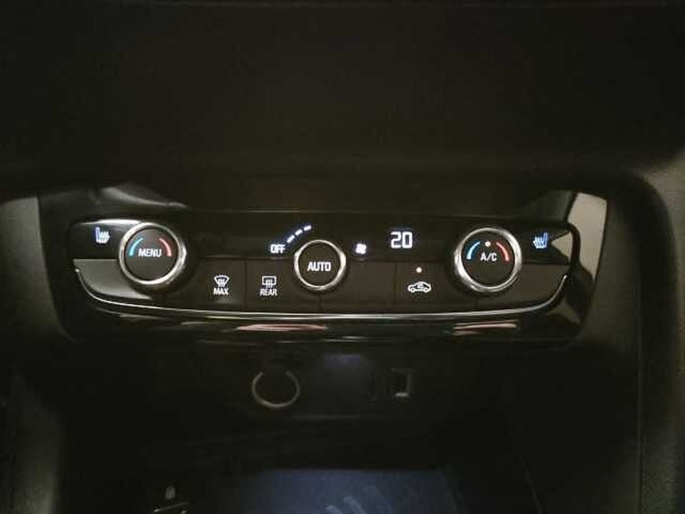 Opel Corsa-e usata a Teramo (20)