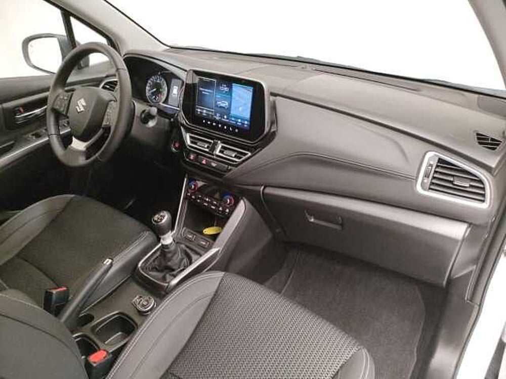 Suzuki S-Cross nuova a Teramo (12)