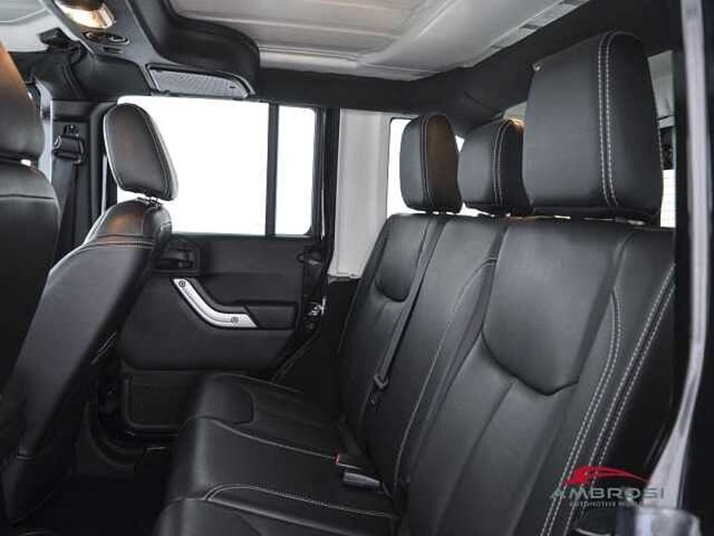 Jeep Wrangler Unlimited usata a Perugia (10)