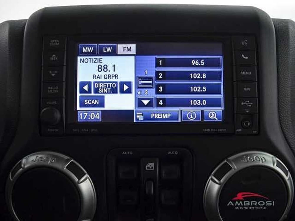 Jeep Wrangler Unlimited usata a Perugia (14)