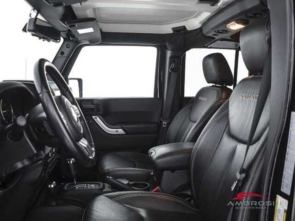 Jeep Wrangler Unlimited usata a Perugia (9)
