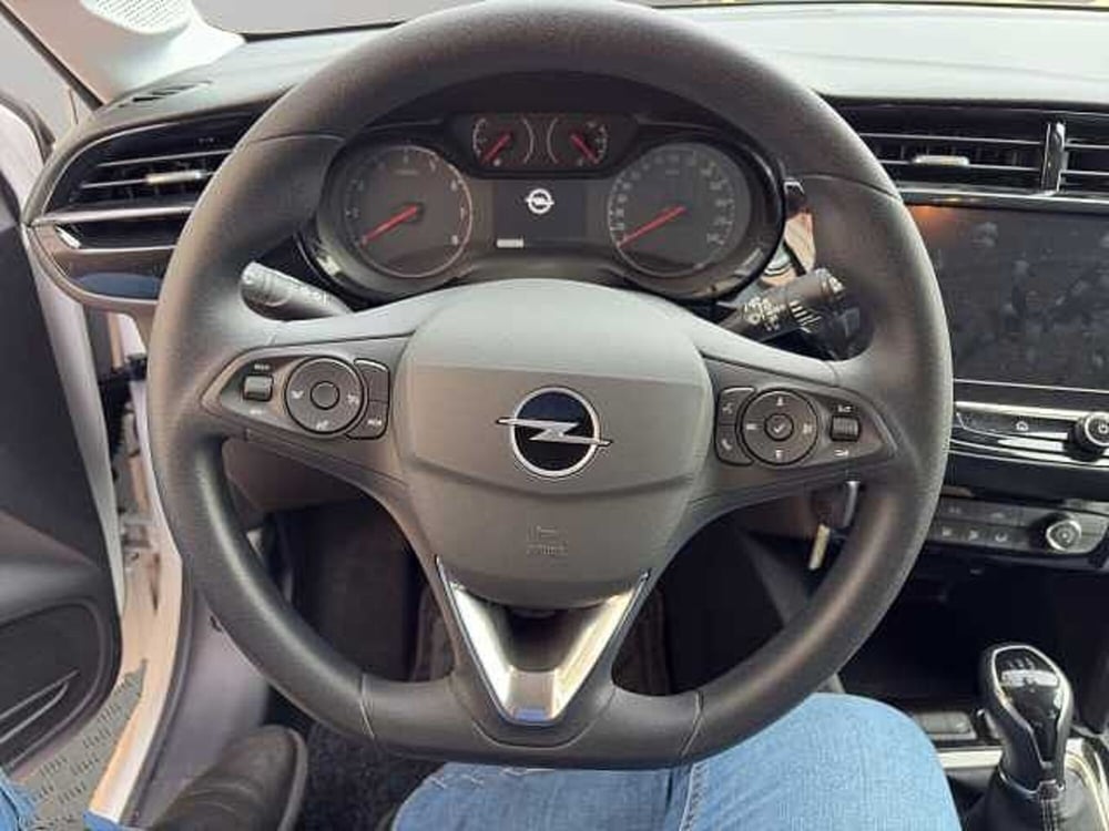 Opel Corsa nuova a Vibo Valentia (11)