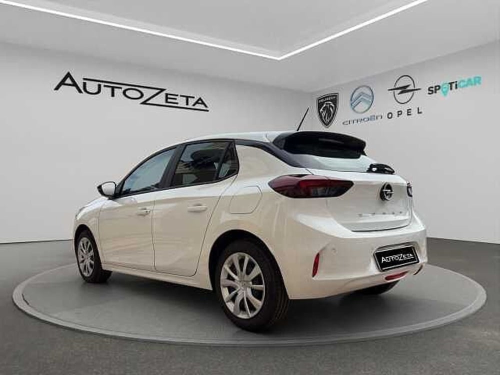 Opel Corsa nuova a Vibo Valentia (7)