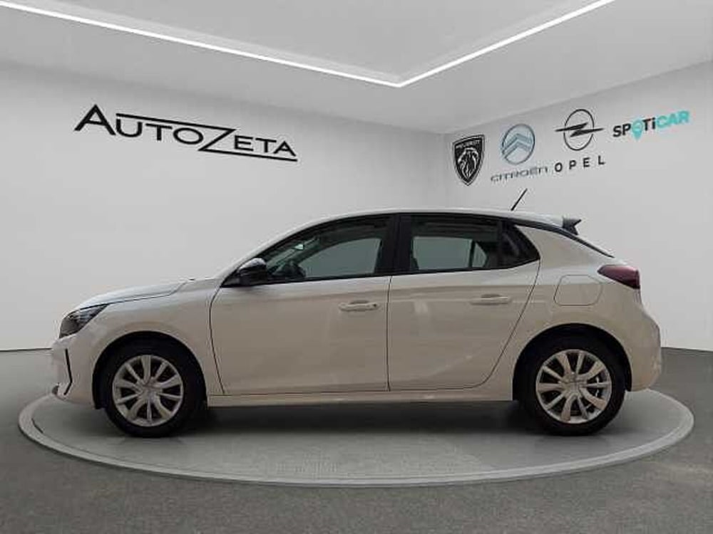 Opel Corsa nuova a Vibo Valentia (8)
