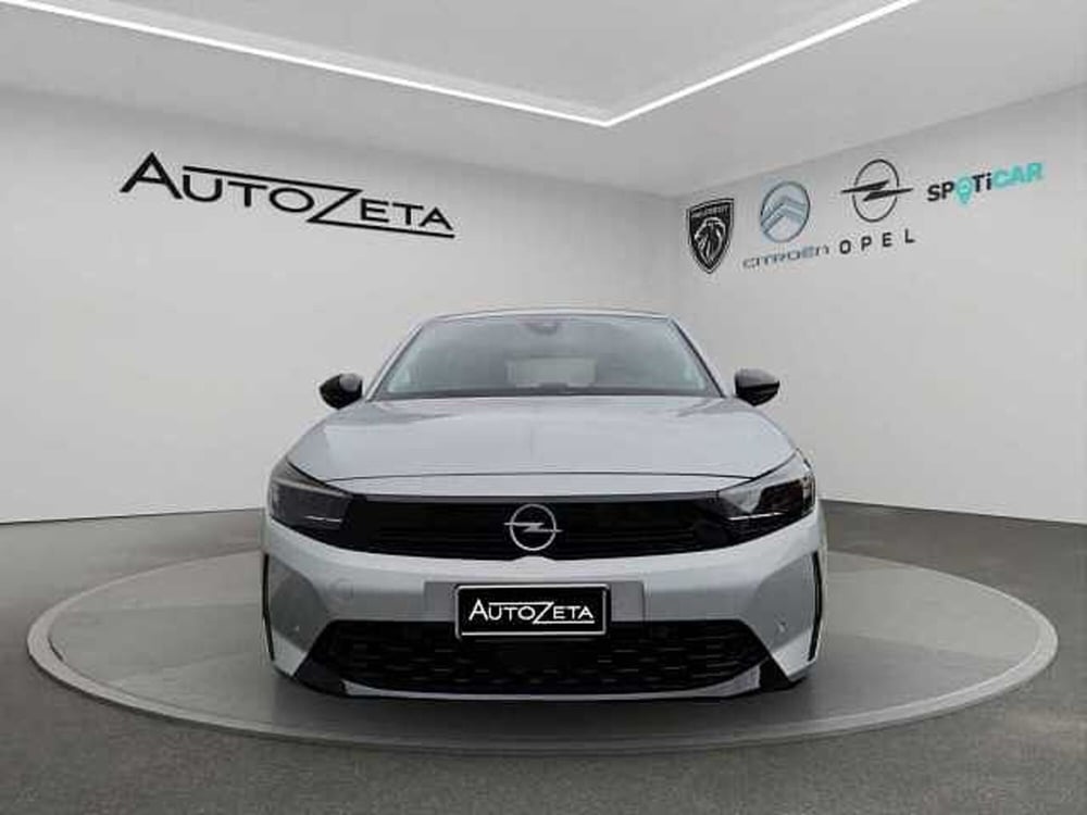 Opel Corsa nuova a Vibo Valentia (2)