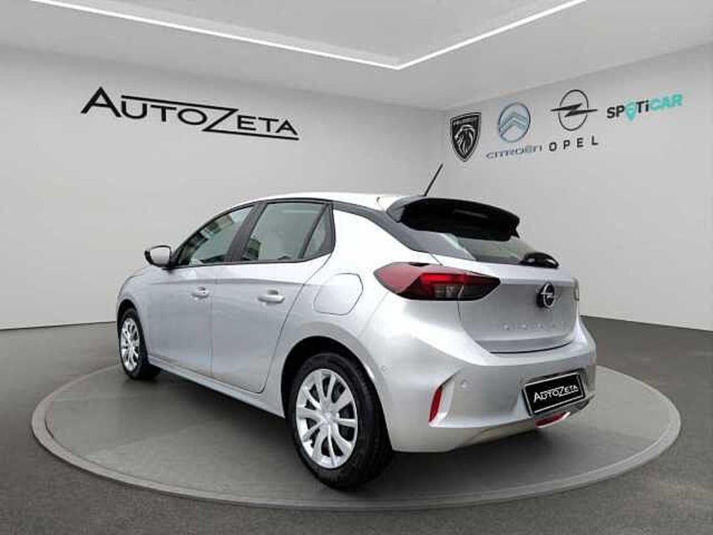 Opel Corsa nuova a Vibo Valentia (7)
