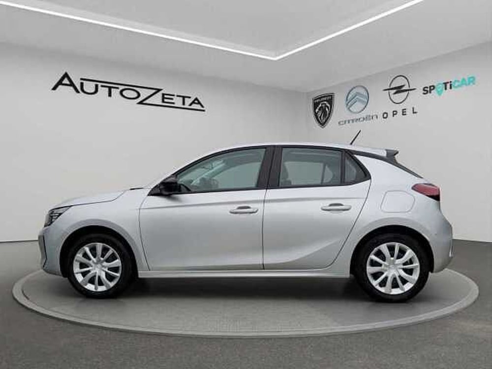 Opel Corsa nuova a Vibo Valentia (8)
