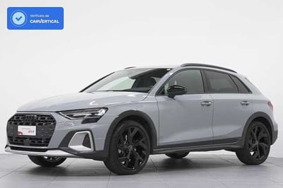 Audi A3 allstreet 2.0 tdi Identity Contrast 150cv s-tronic del 2024 usata a Lipomo