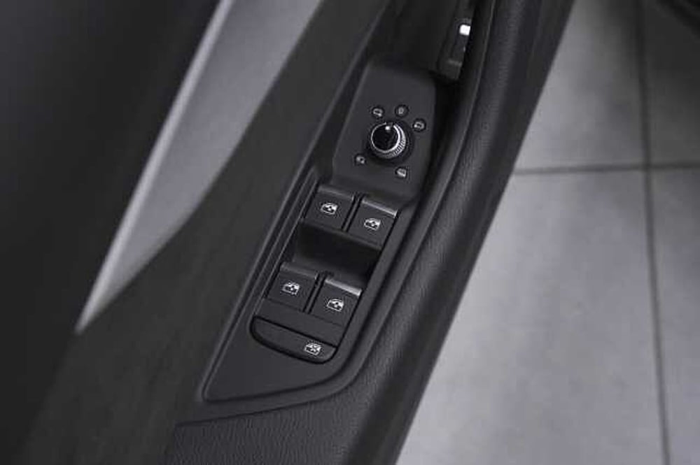 Audi A4 Avant usata a Como (17)