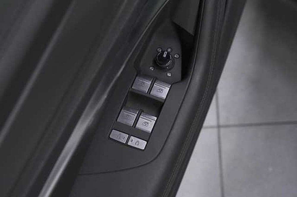 Audi A6 Allroad usata a Como (17)