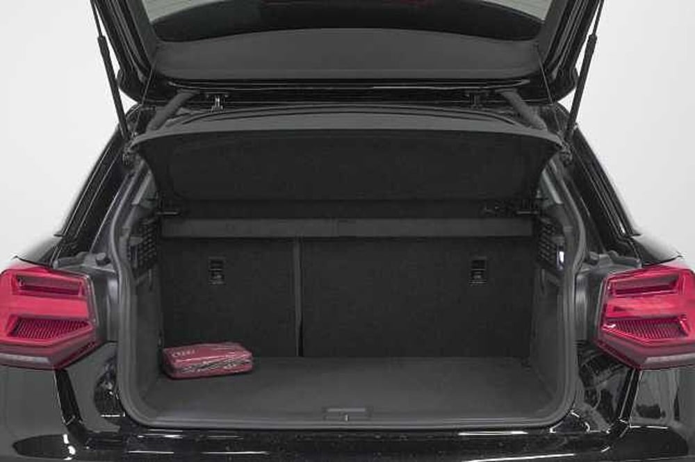 Audi Q2 usata a Como (10)