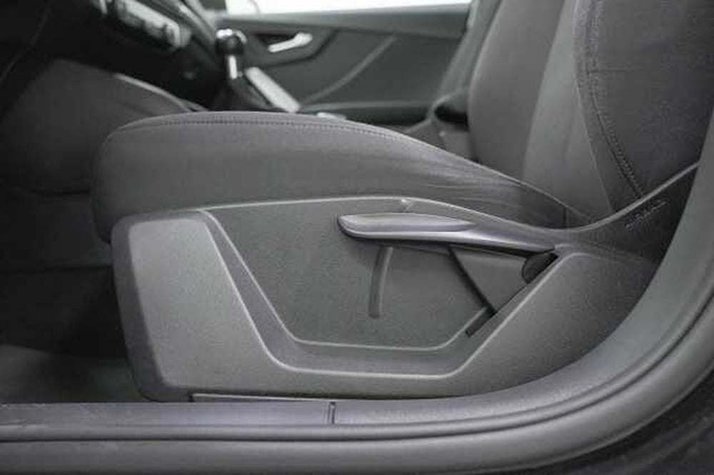 Audi Q2 usata a Como (17)
