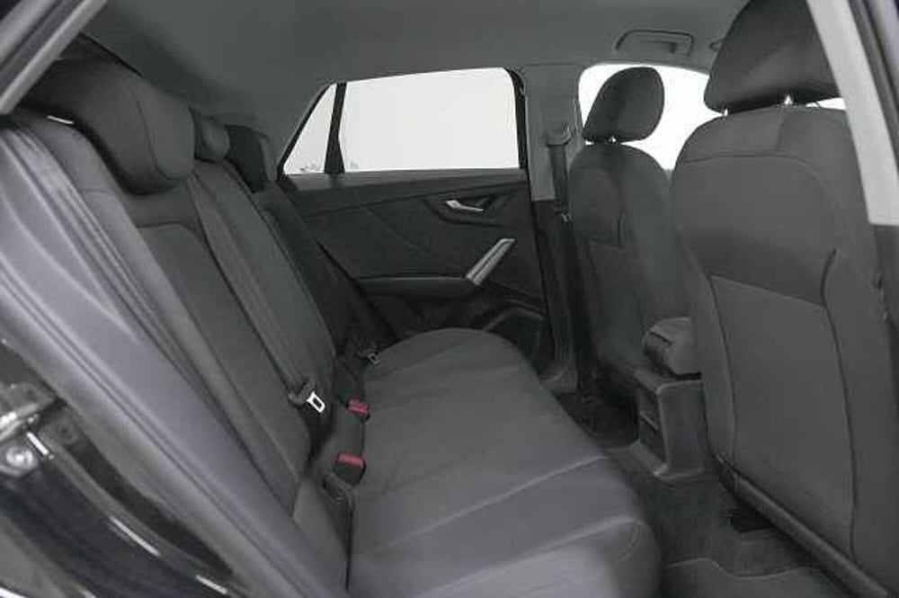 Audi Q2 usata a Como (9)