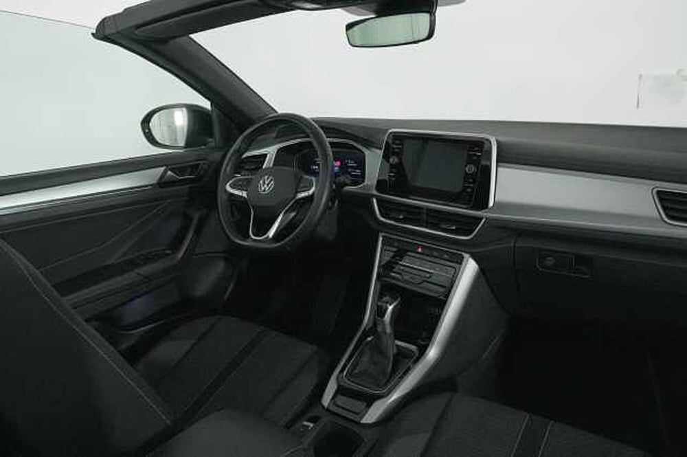 Volkswagen T-Roc Cabrio usata a Como (14)