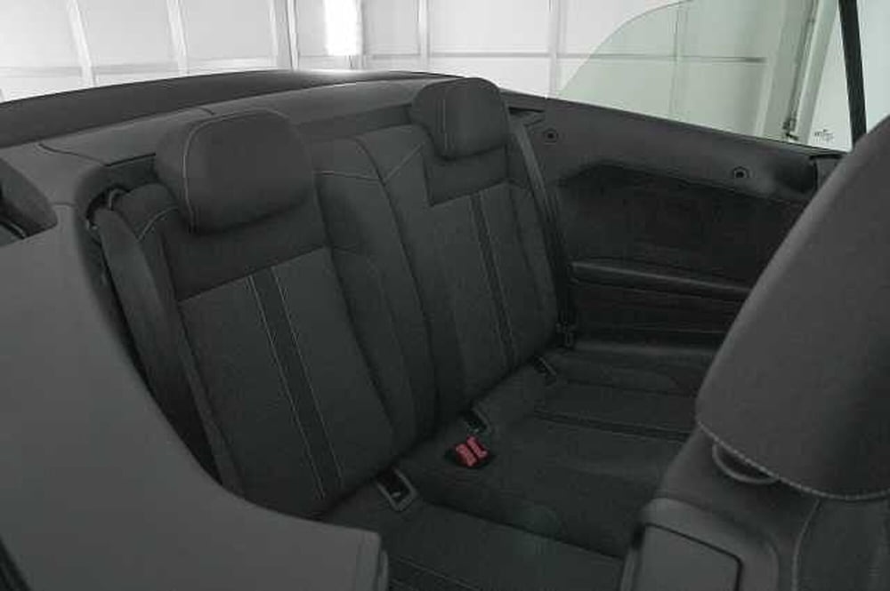 Volkswagen T-Roc Cabrio usata a Como (10)