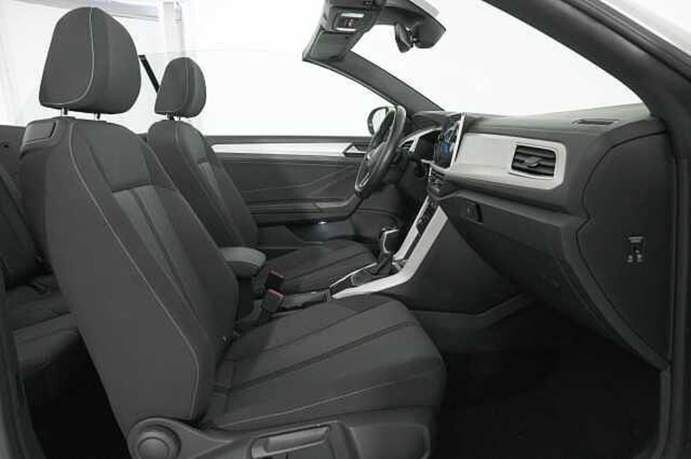 Volkswagen T-Roc Cabrio usata a Como (11)