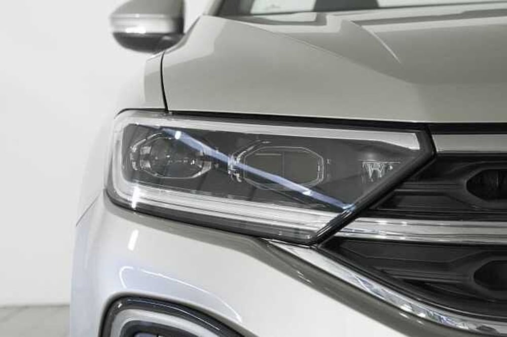 Volkswagen T-Roc Cabrio usata a Como (8)
