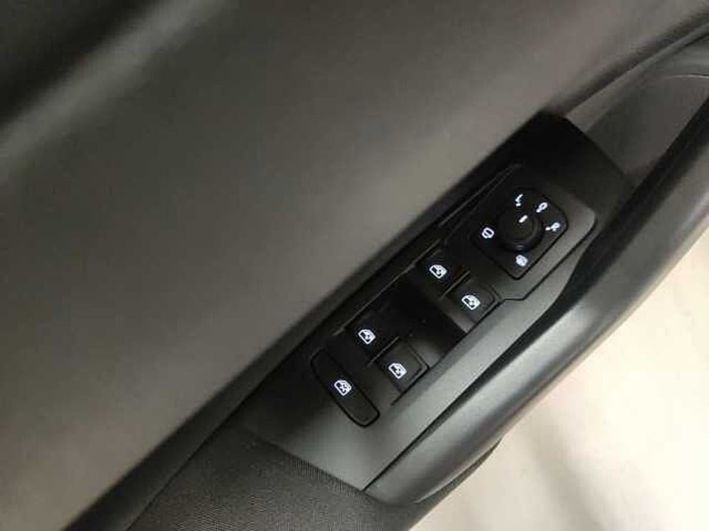 Volkswagen Polo nuova a Como (10)