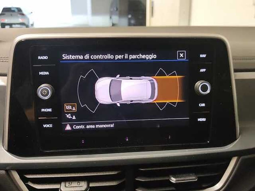 Volkswagen T-Roc nuova a Como (18)
