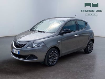 Lancia Ypsilon 1.0 FireFly 5 porte S&amp;S Hybrid Ecochic Silver del 2022 usata a Milano