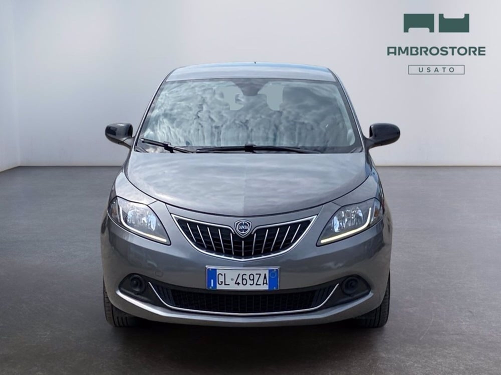 Lancia Ypsilon usata a Milano (2)