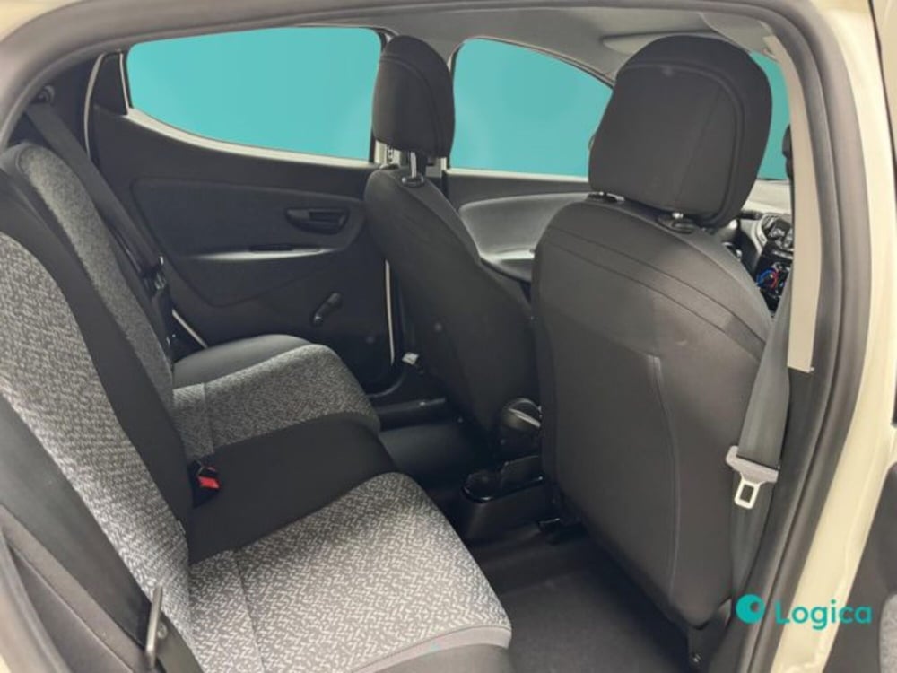 Lancia Ypsilon usata a Biella (12)