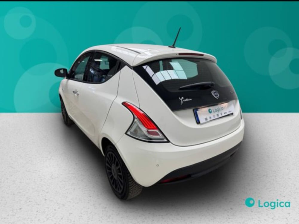 Lancia Ypsilon usata a Biella (3)