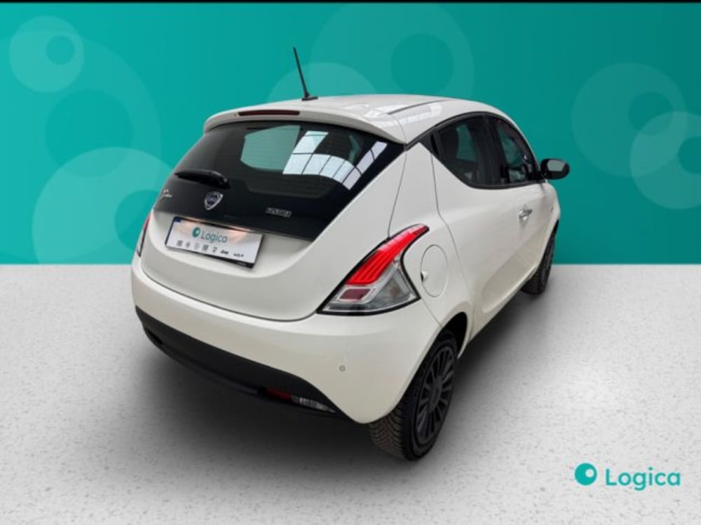 Lancia Ypsilon usata a Biella (8)
