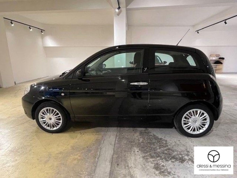 Lancia Ypsilon usata a Catania (3)