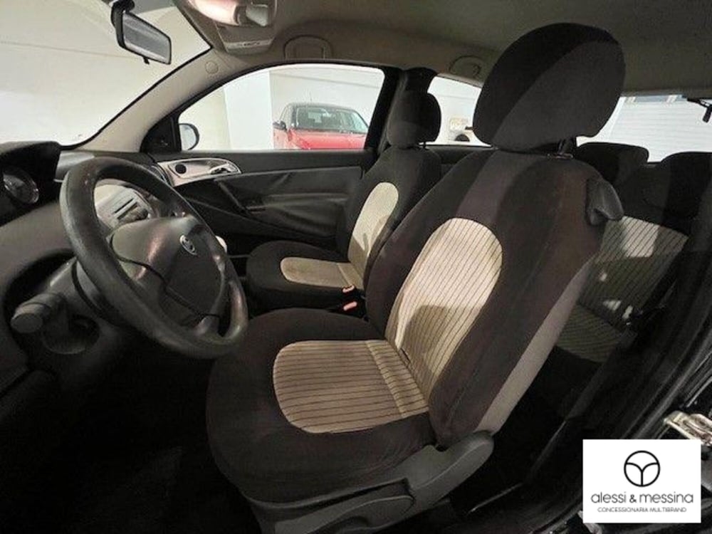 Lancia Ypsilon usata a Catania (9)