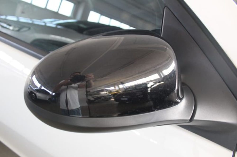 Lancia Ypsilon usata a Terni (18)