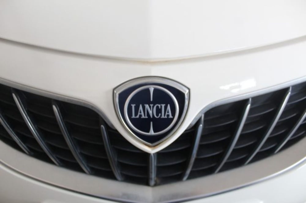 Lancia Ypsilon usata a Terni (20)