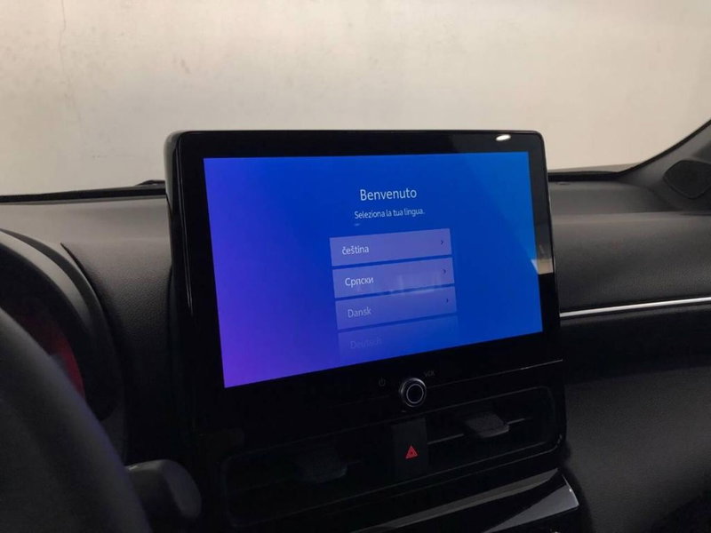 Toyota Yaris Cross nuova a Torino (14)