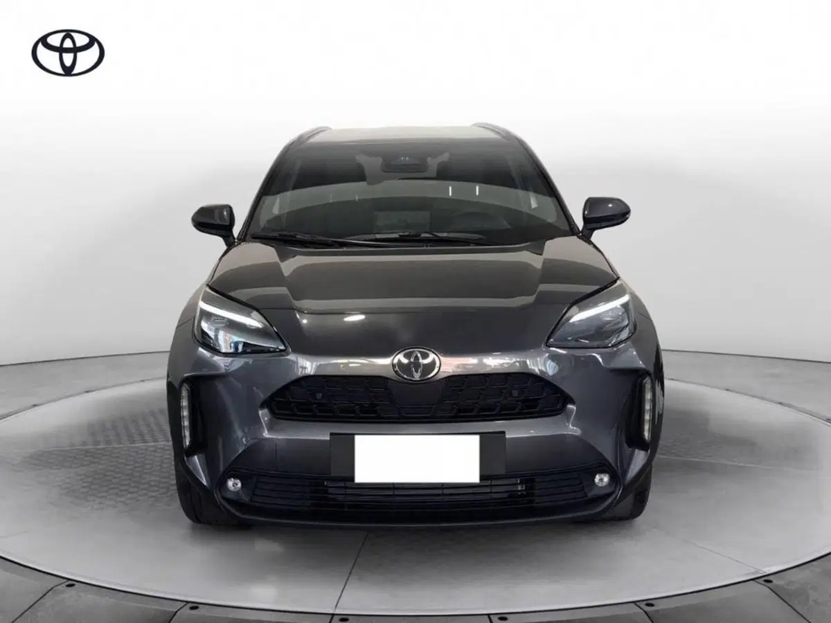Toyota Yaris Cross nuova a Torino (2)