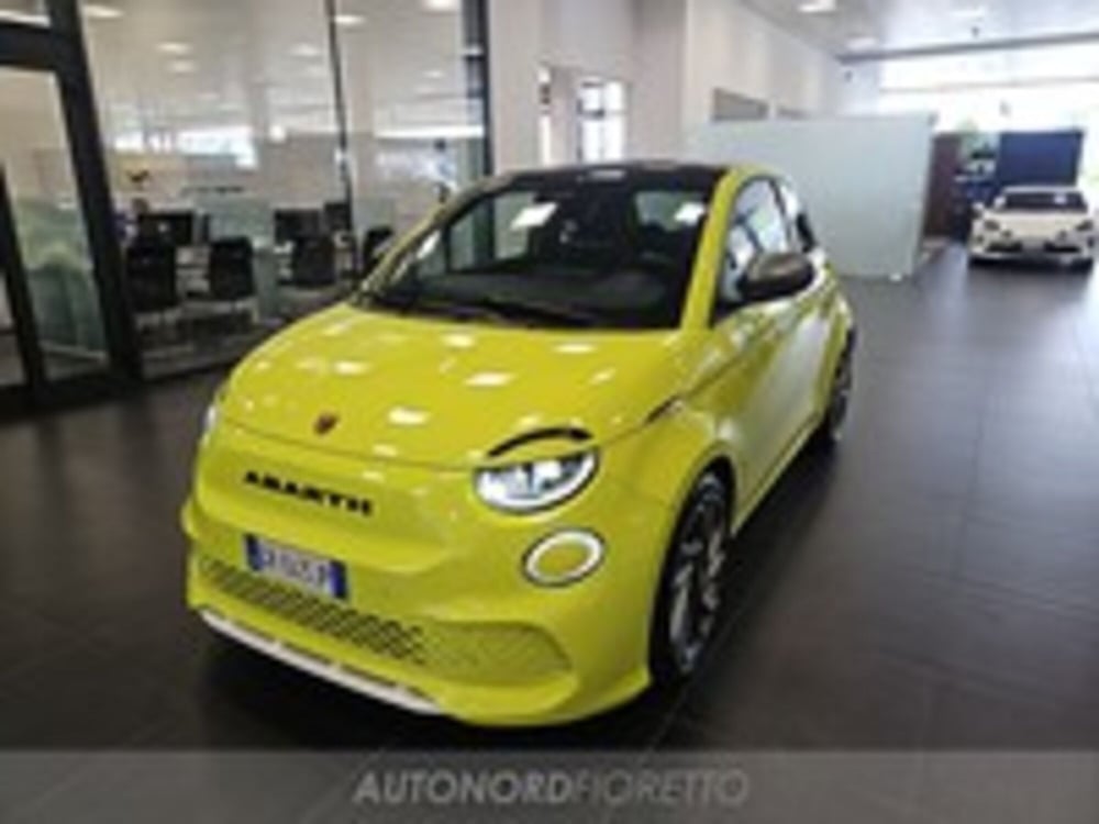 Abarth 500e usata a Udine