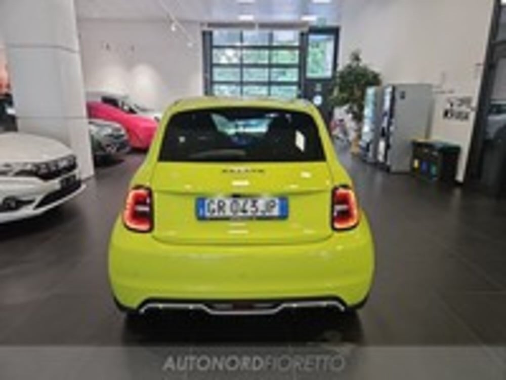 Abarth 500e usata a Udine (6)