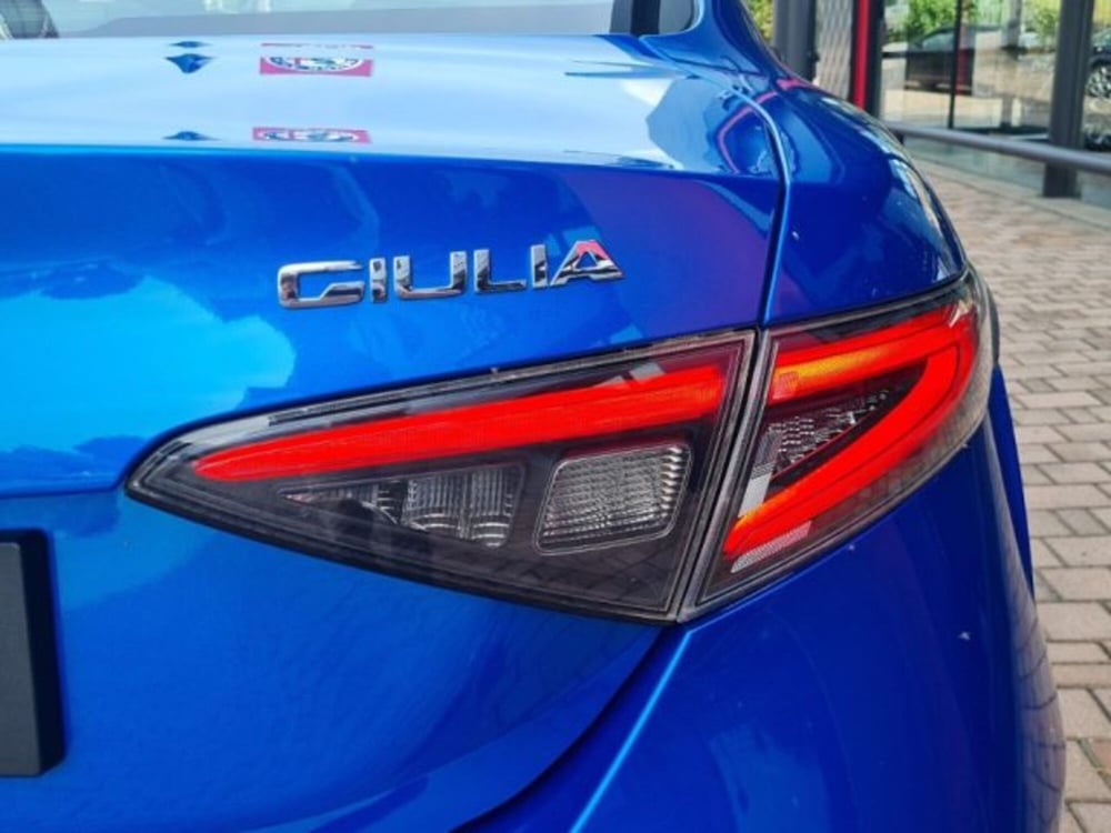 Alfa Romeo Giulia nuova a Monza e Brianza (15)