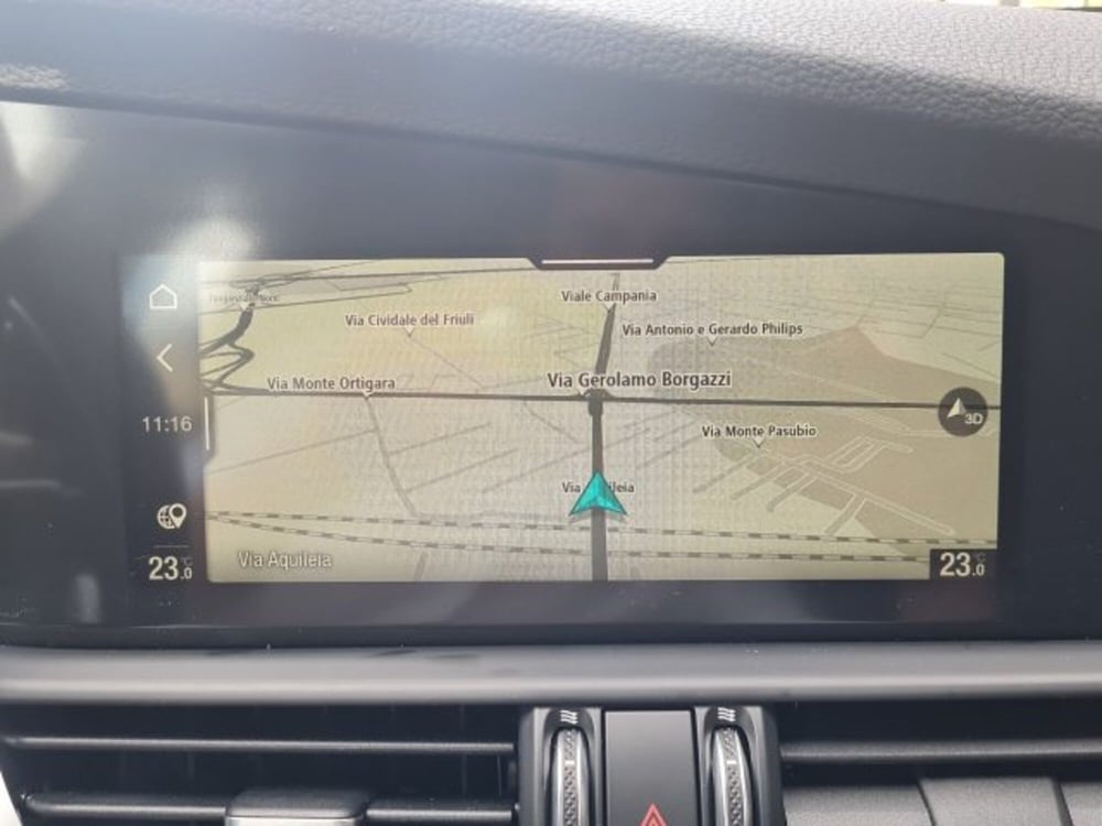 Alfa Romeo Giulia nuova a Monza e Brianza (16)