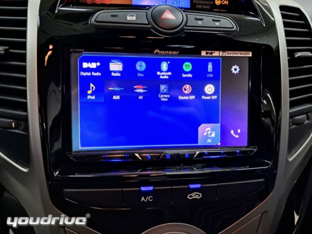Hyundai ix20 usata a Napoli (14)