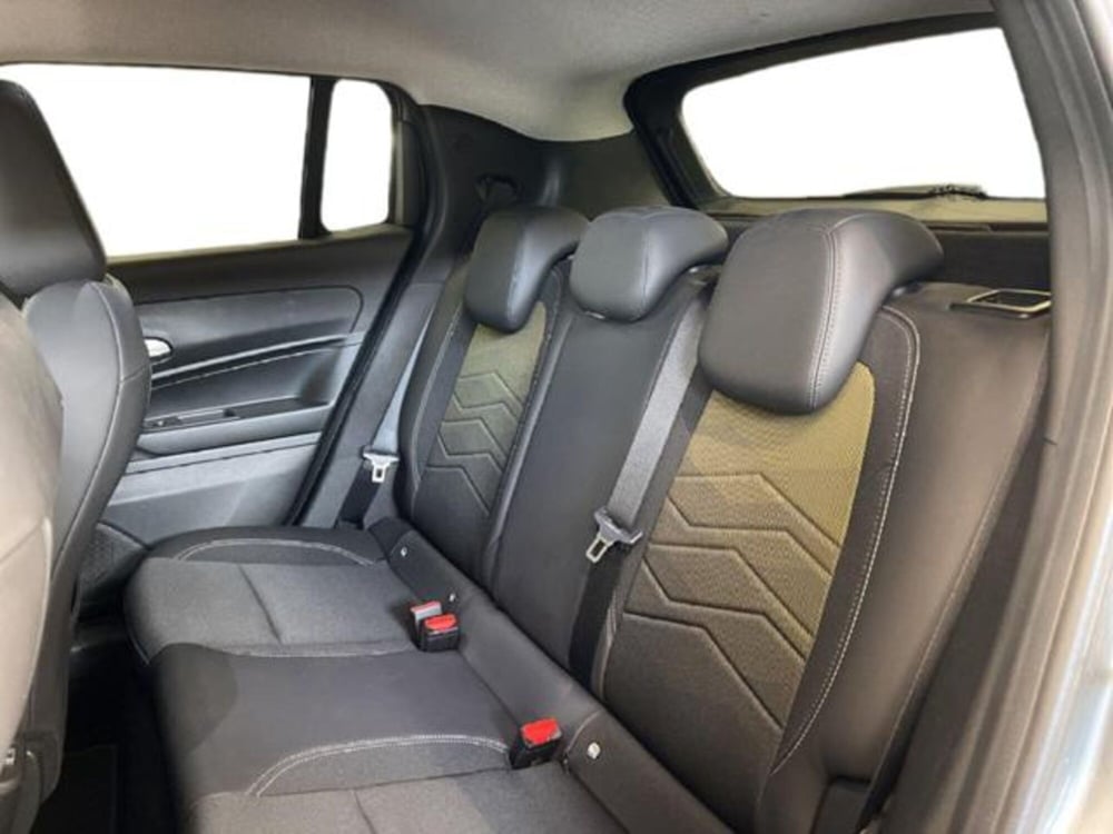Jeep Avenger usata a Vercelli (11)
