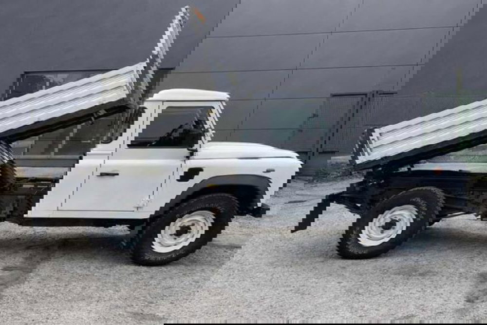 Land Rover Defender usata a Lucca