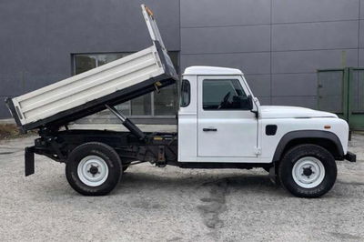 Land Rover Defender 110 2.2 TD4 High Capacity Pick Up del 2013 usata a Massarosa