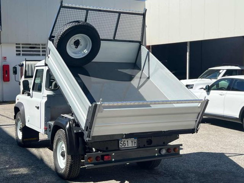 Land Rover Defender usata a Lucca (16)