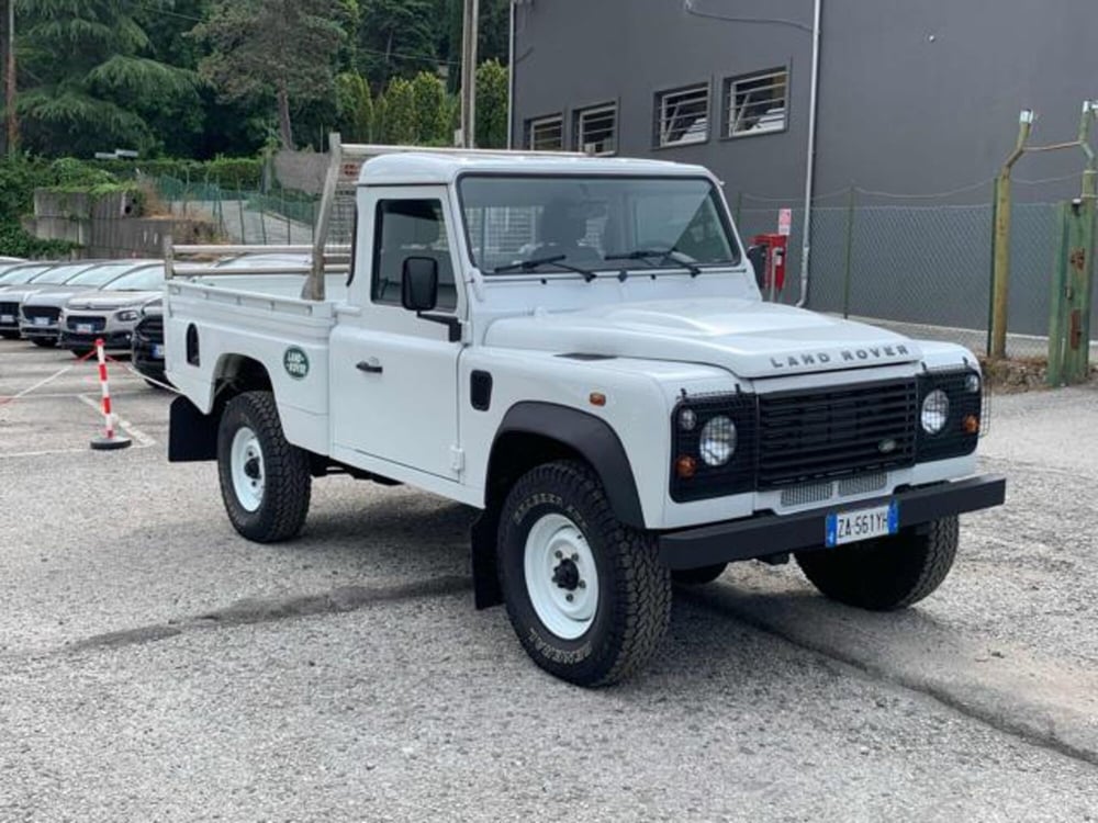 Land Rover Defender usata a Lucca (2)