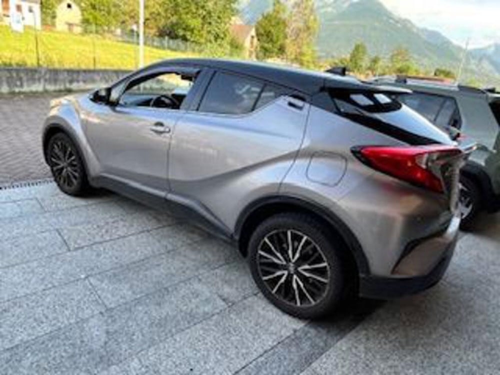 Toyota Toyota C-HR usata a Verbano Cusio Ossola (4)