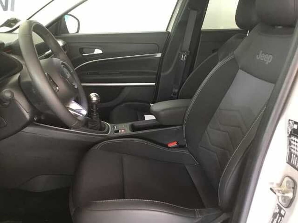 Jeep Avenger usata a Varese (8)