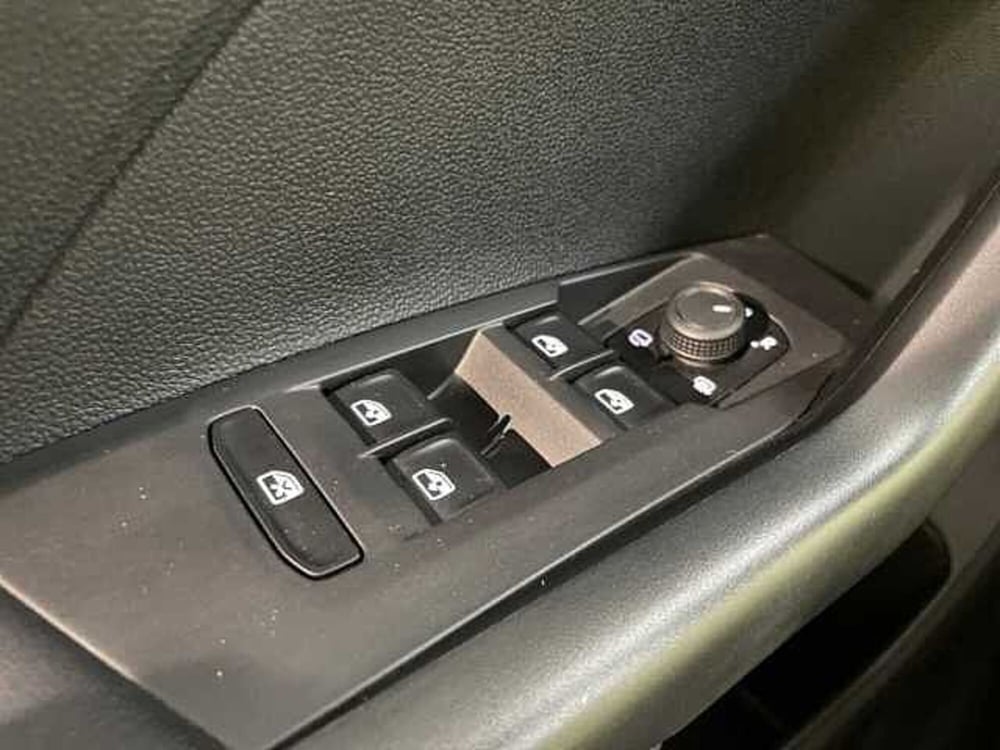 Volkswagen T-Cross usata a Ravenna (20)
