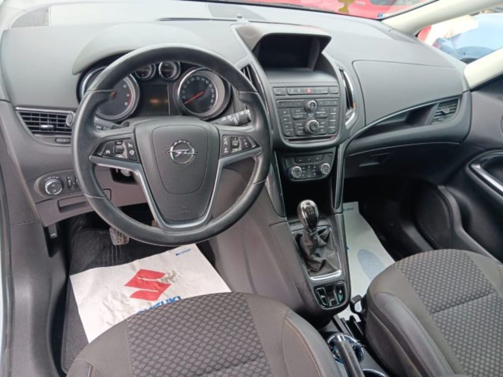 Opel Zafira Tourer usata a Macerata (7)